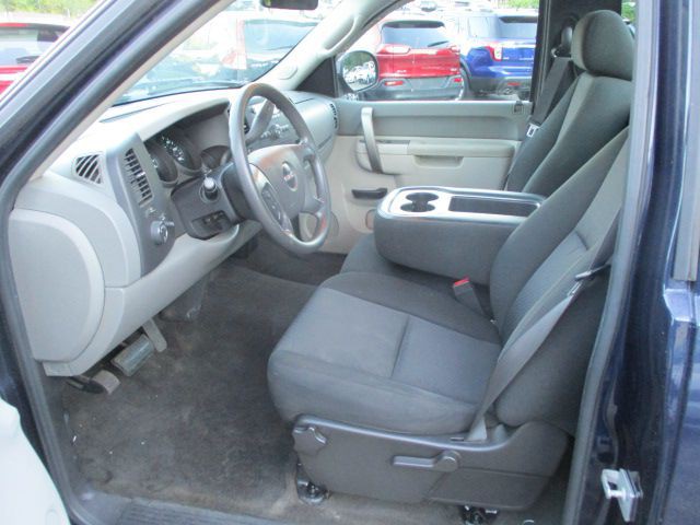2011 GMC Sierra Image 11