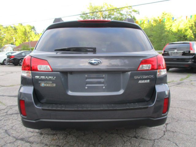 2014 Subaru Outback Image 5