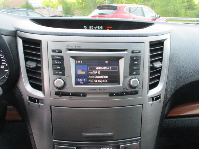 2014 Subaru Outback Image 9