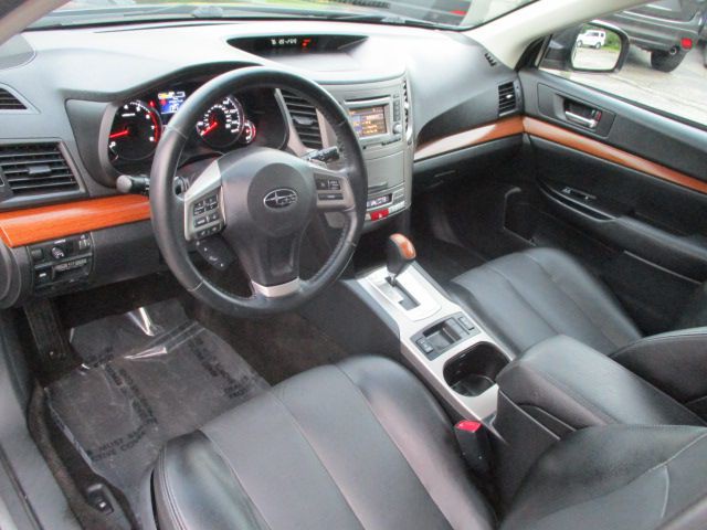 2014 Subaru Outback Image 15