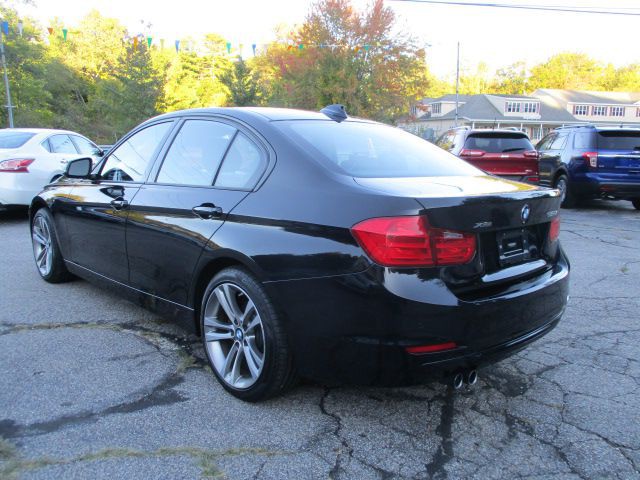 2015 BMW 3 Series Image 4