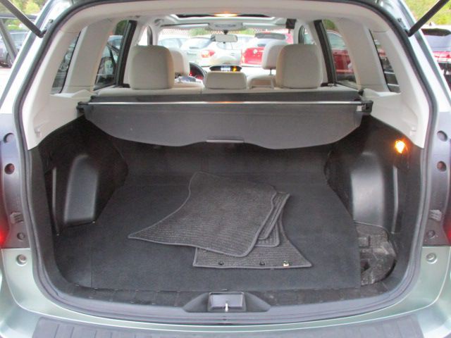 2015 Subaru Forester Image 10