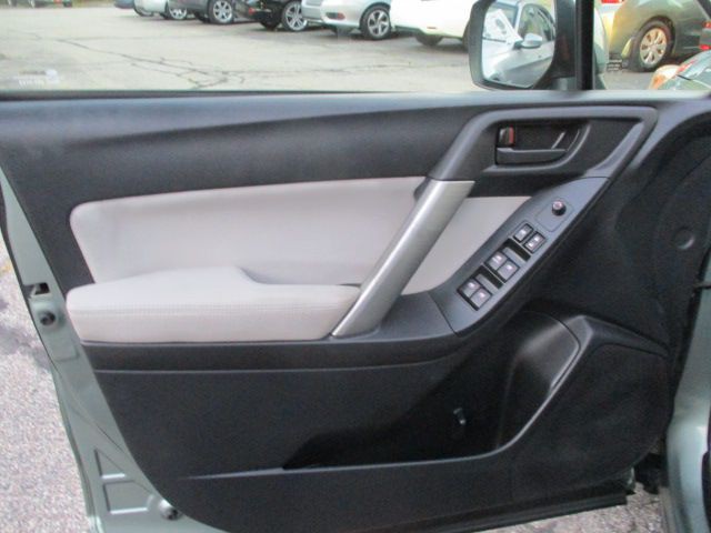 2015 Subaru Forester Image 20