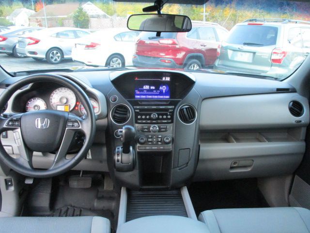 2015 Honda Pilot Image 17