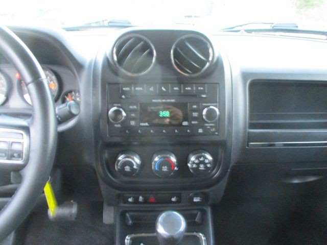 2016 Jeep Patriot Image 9