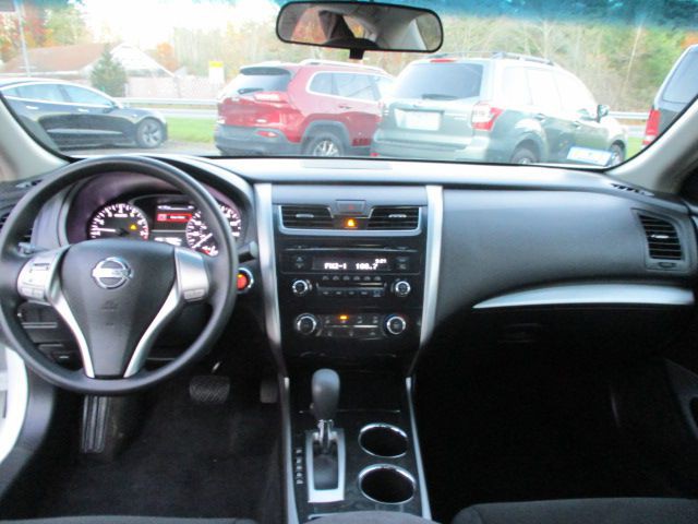 2013 Nissan Altima Image 8