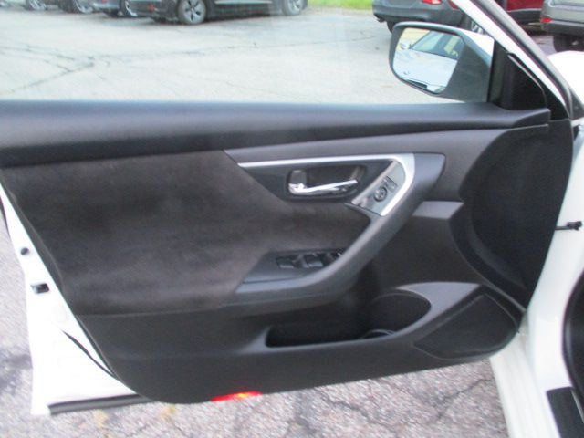 2013 Nissan Altima Image 13