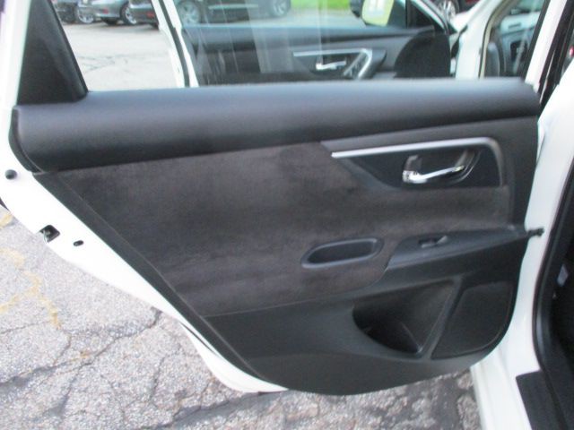 2013 Nissan Altima Image 15