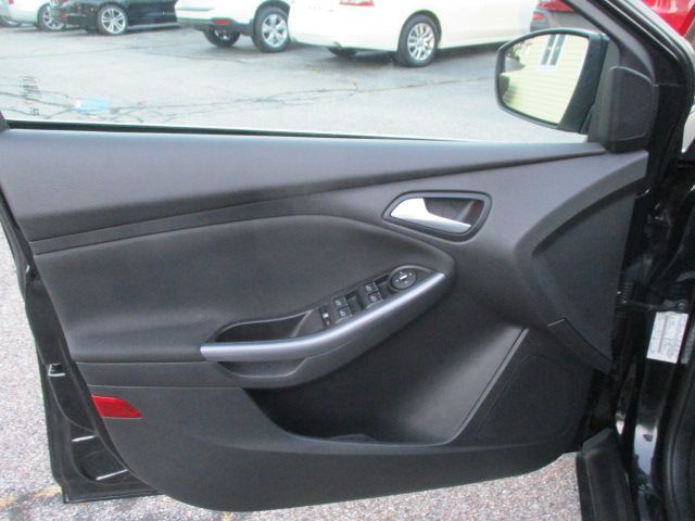 2014 Ford Focus Image 16