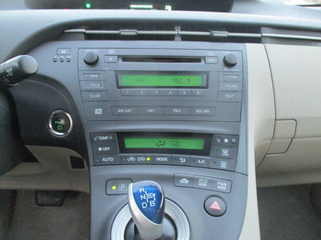 2011 Toyota Prius Image 11