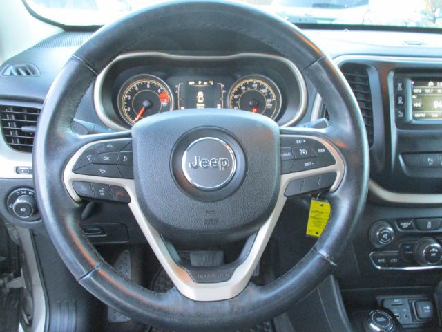 2016 Jeep Cherokee Image 9