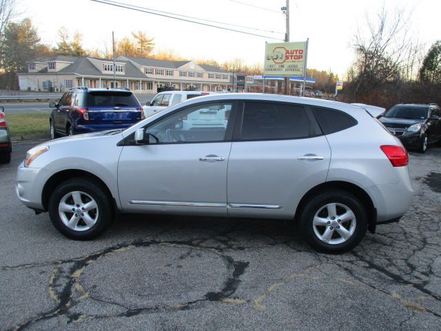 2013 Nissan Rogue Image 3