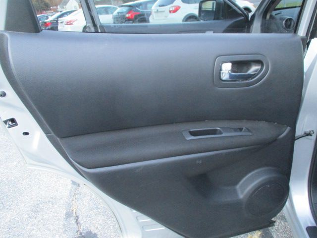 2013 Nissan Rogue Image 16