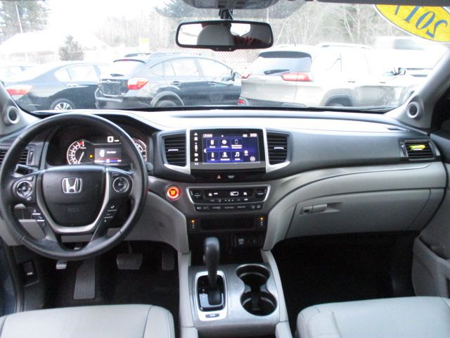 2017 Honda Pilot Image 8