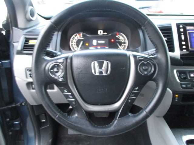 2017 Honda Pilot Image 9