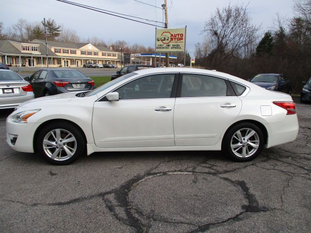 2013 Nissan Altima Image 3