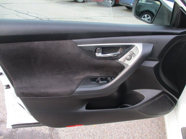 2013 Nissan Altima Image 14