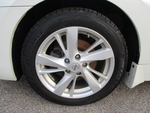 2013 Nissan Altima Image 17