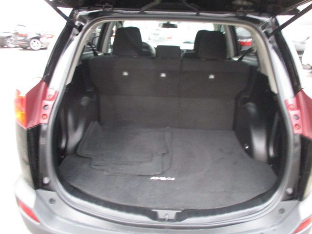 2015 Toyota Rav4 Image 16