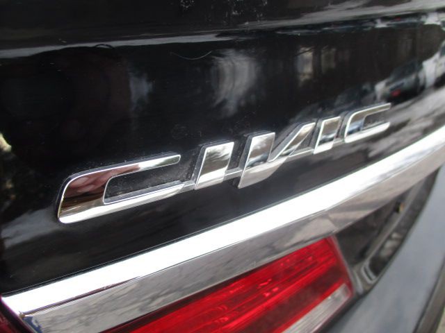 2015 Honda Civic Image 18