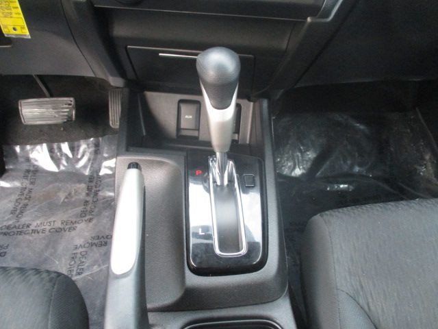 2015 Honda Civic Image 11