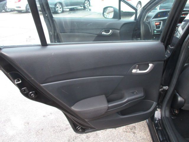 2015 Honda Civic Image 17