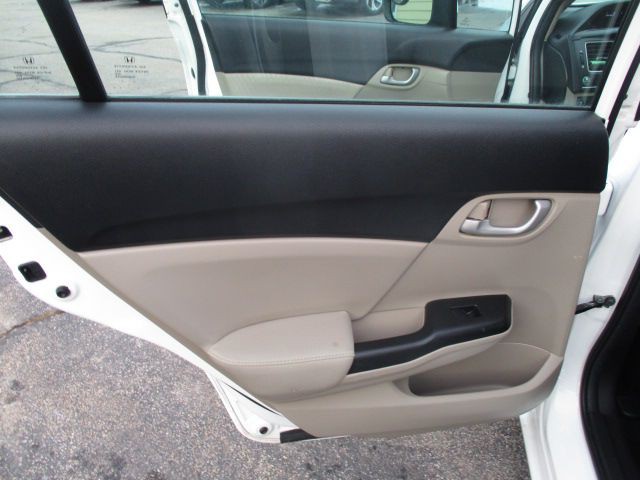 2015 Honda Civic Image 16