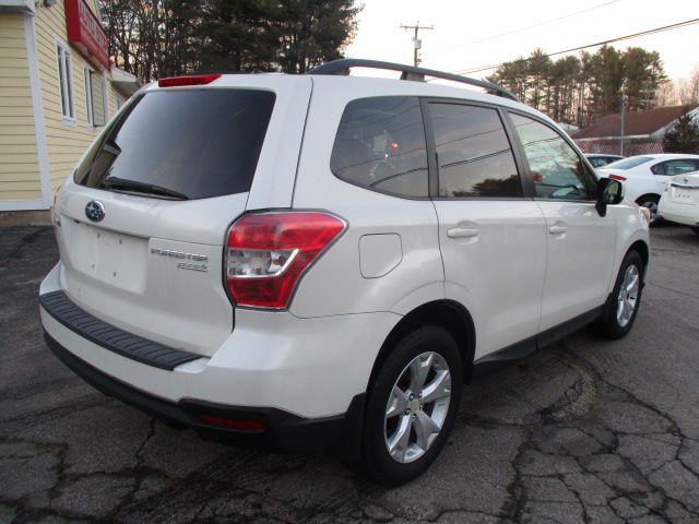 2015 Subaru Forester Image 6