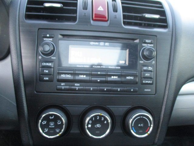 2015 Subaru Forester Image 10