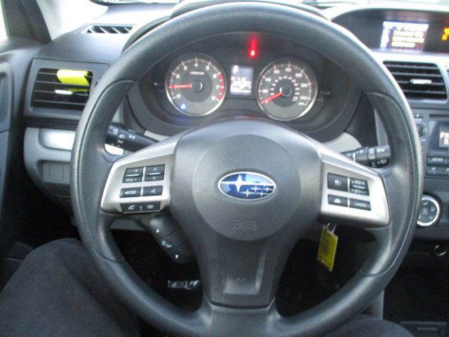 2015 Subaru Forester Image 13