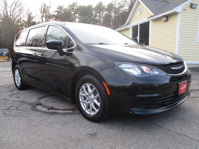 2017 Chrysler Pacifica Image 7