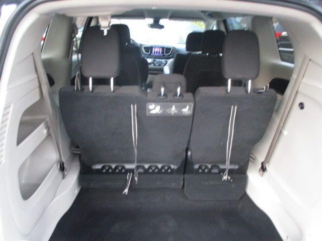 2017 Chrysler Pacifica Image 21