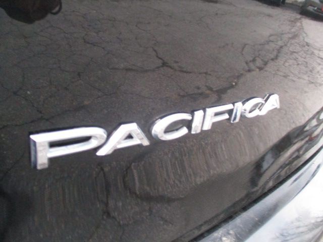 2017 Chrysler Pacifica Image 22