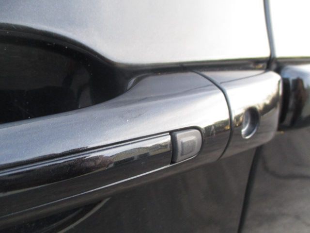 2017 Chrysler Pacifica Image 24