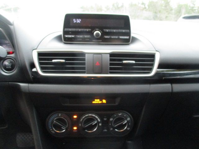 2014 Mazda Mazda3 Image 10