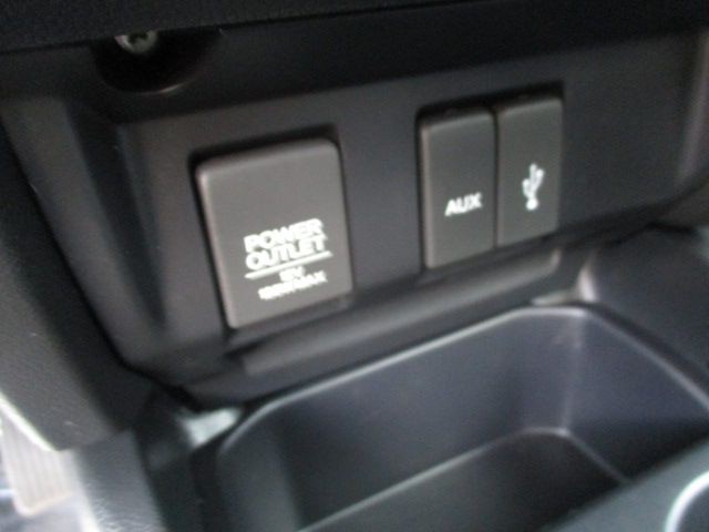 2015 Honda Fit Image 13