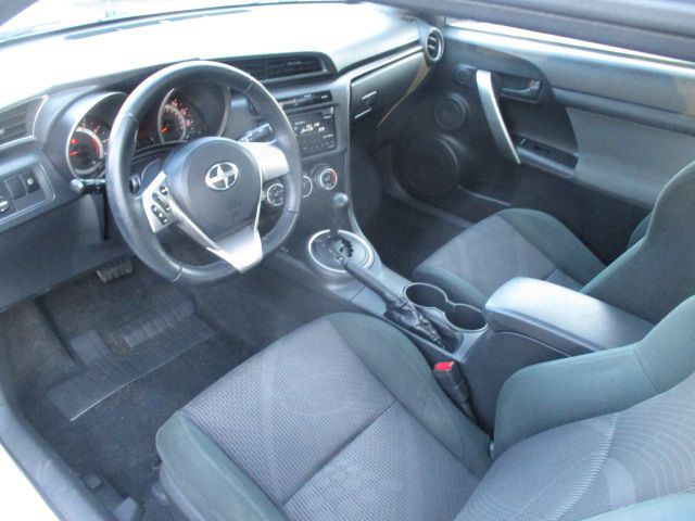 2012 Scion tC Image 12