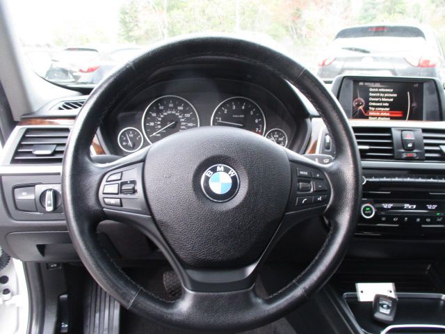 2016 BMW 3 Series Image 11