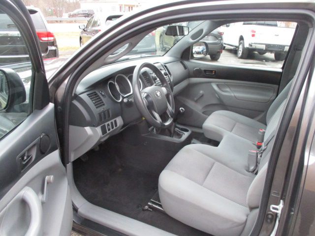 2012 Toyota Tacoma Image 13