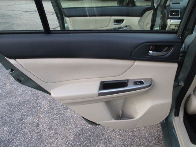 2015 Subaru Impreza Image 16