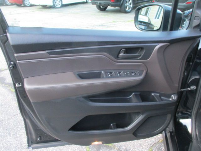 2019 Honda Odyssey Image 16