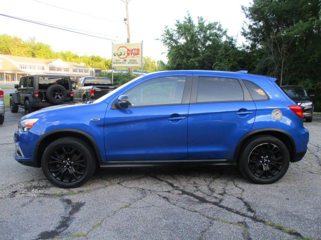2018 Mitsubishi Outlander Image 3