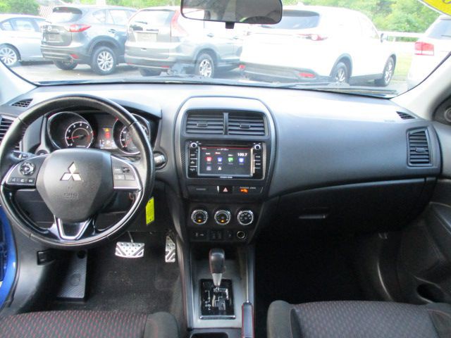 2018 Mitsubishi Outlander Image 8