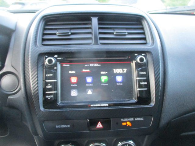2018 Mitsubishi Outlander Image 10