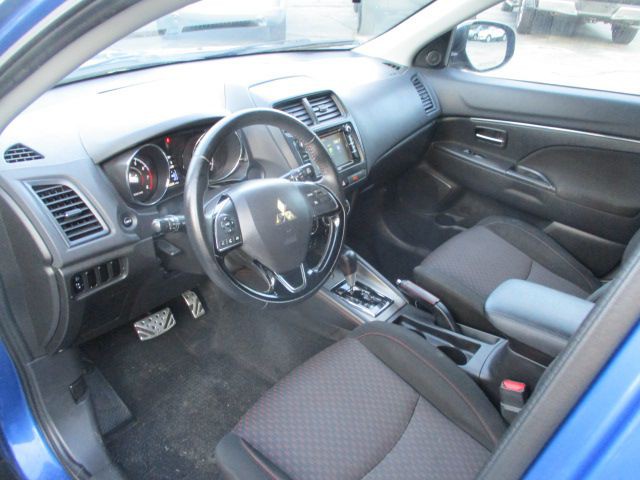 2018 Mitsubishi Outlander Image 14