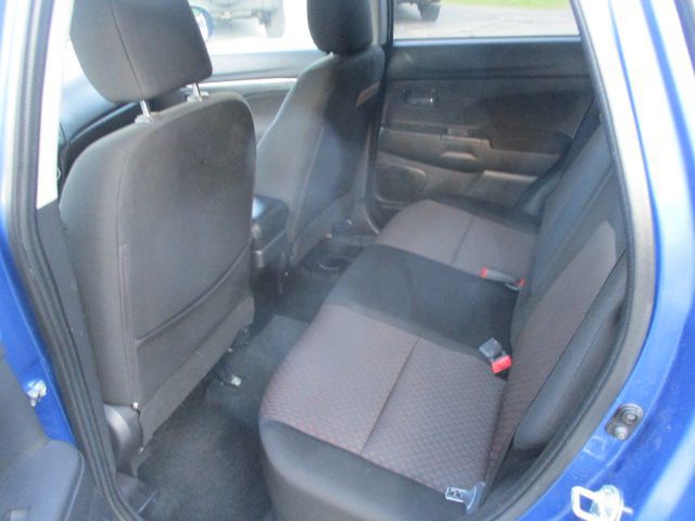 2018 Mitsubishi Outlander Image 16