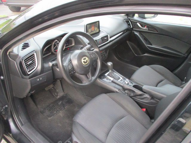 2015 Mazda Mazda3 Image 12