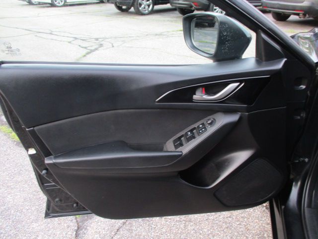 2015 Mazda Mazda3 Image 13