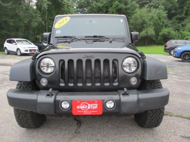 2014 Jeep Wrangler Unlimited Image 2