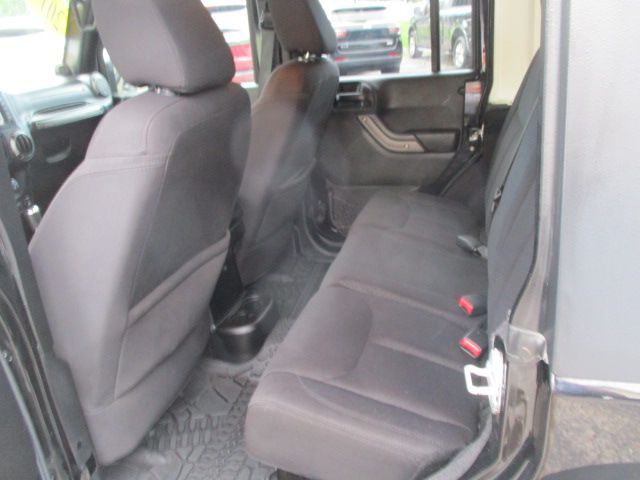 2014 Jeep Wrangler Unlimited Image 16
